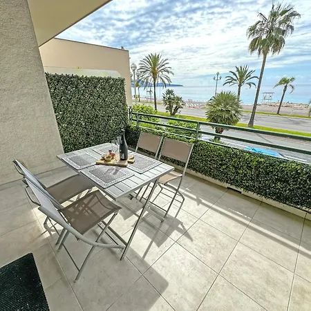 Daire Gorgeous Oceanfront Promenade *