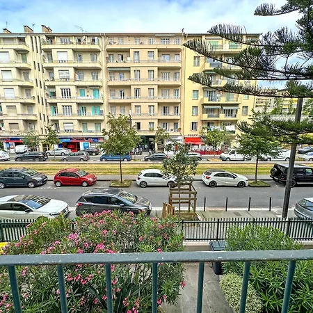 Gorgeous Oceanfront Promenade