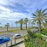 Gorgeous Oceanfront Promenade Ницца