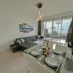 Gorgeous Oceanfront Promenade Ницца
