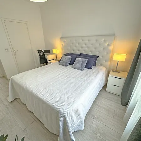 Gorgeous Oceanfront Promenade Appartement *