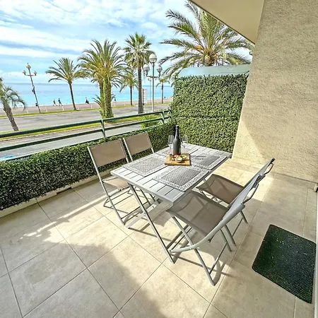 Gorgeous Oceanfront Promenade Appartement